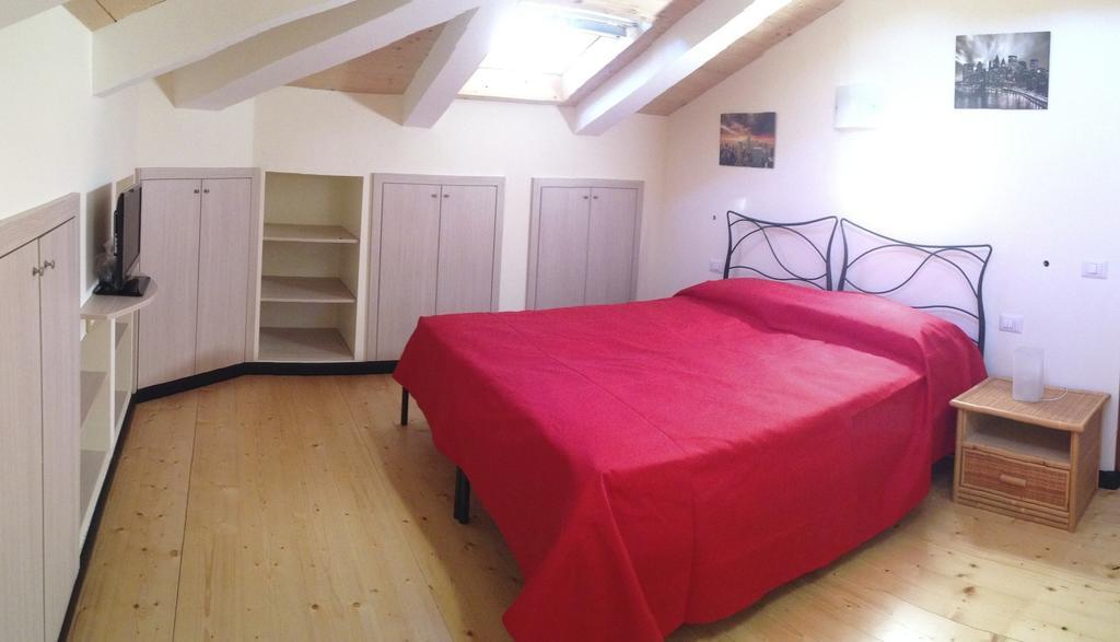 La Casa Di Aaron Apartman Rapallo Szoba fotó
